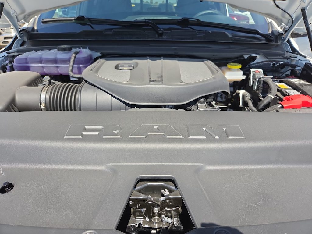 Thumbnail: 2026 RAM 1500 - 9