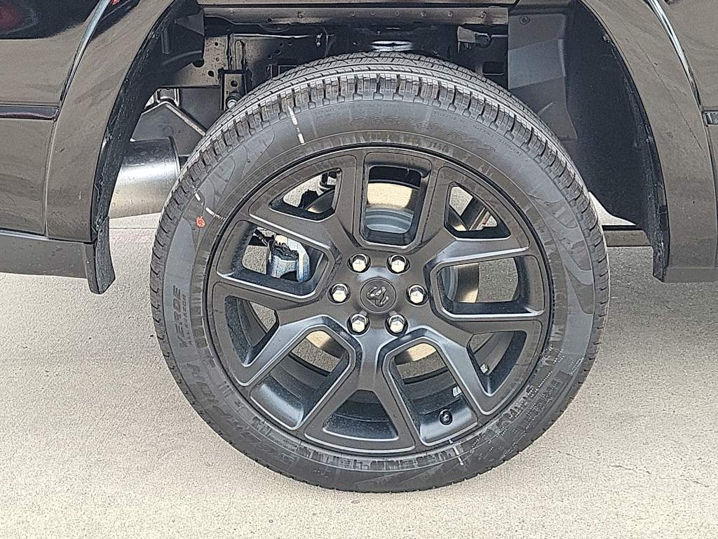 Thumbnail: 2026 RAM 1500 - 8