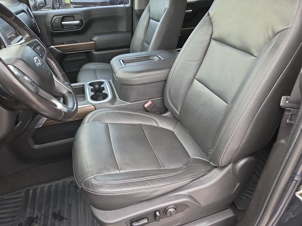 Thumbnail: 2020 Chevrolet Silverado 1500 - 12