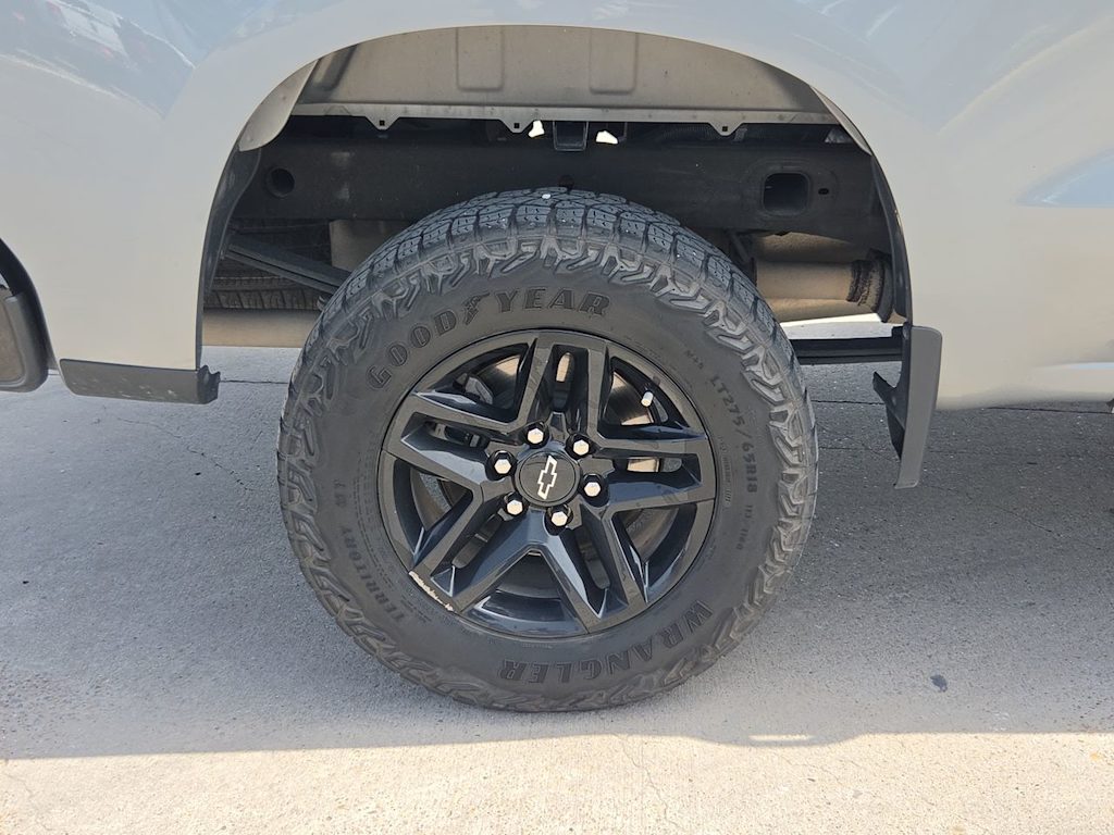 Thumbnail: 2024 Chevrolet Silverado 1500 - 7