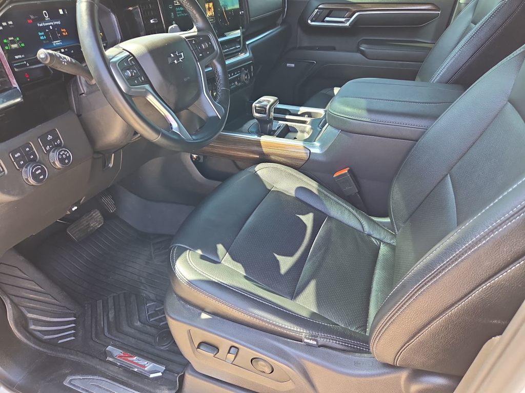 Thumbnail: 2023 Chevrolet Silverado 1500 - 14