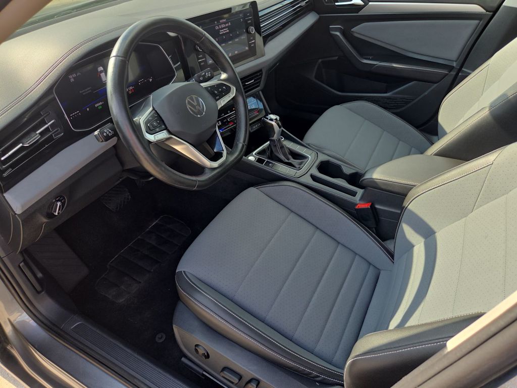 Thumbnail: 2025 Volkswagen Jetta - 11