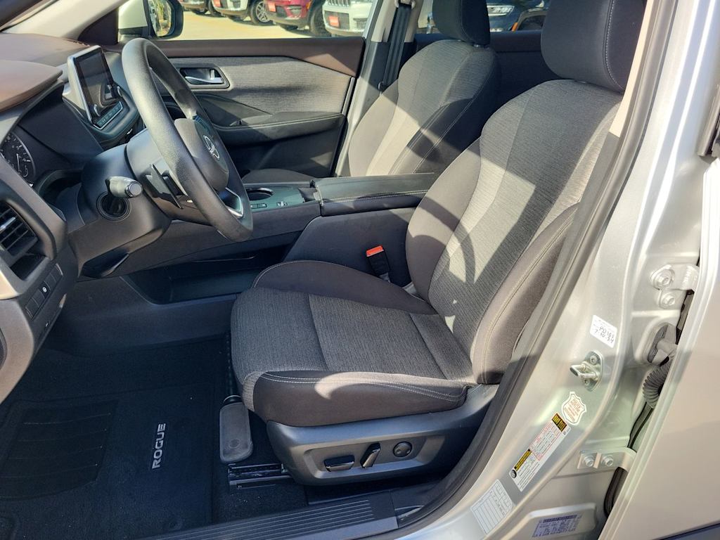 Thumbnail: 2023 Nissan Rogue - 11