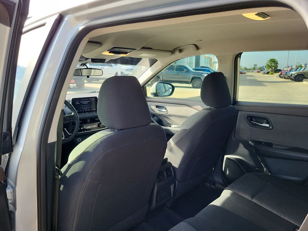 Thumbnail: 2023 Nissan Rogue - 13