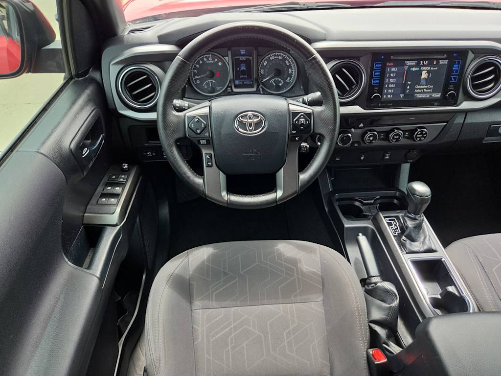 Thumbnail: 2017 Toyota Tacoma - 10