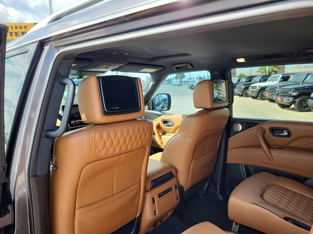 Thumbnail: 2023 INFINITI QX80 - 13