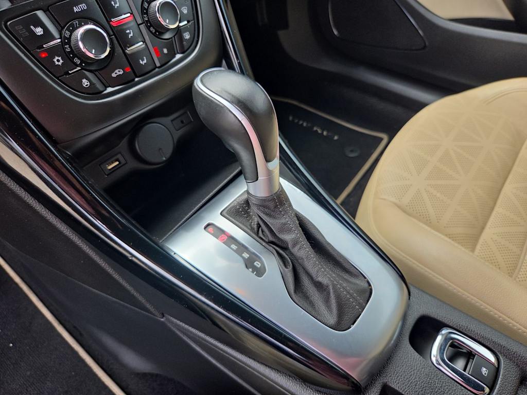 Thumbnail: 2019 Buick Cascada - 13