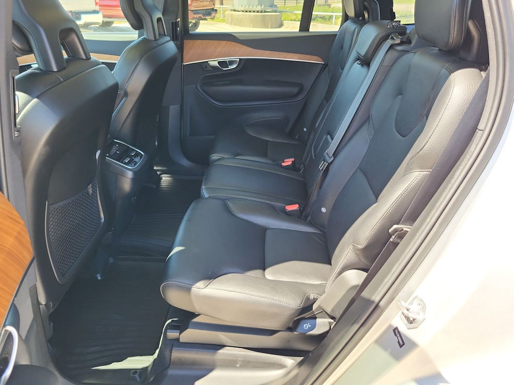 Thumbnail: 2022 Volvo XC90 - 29