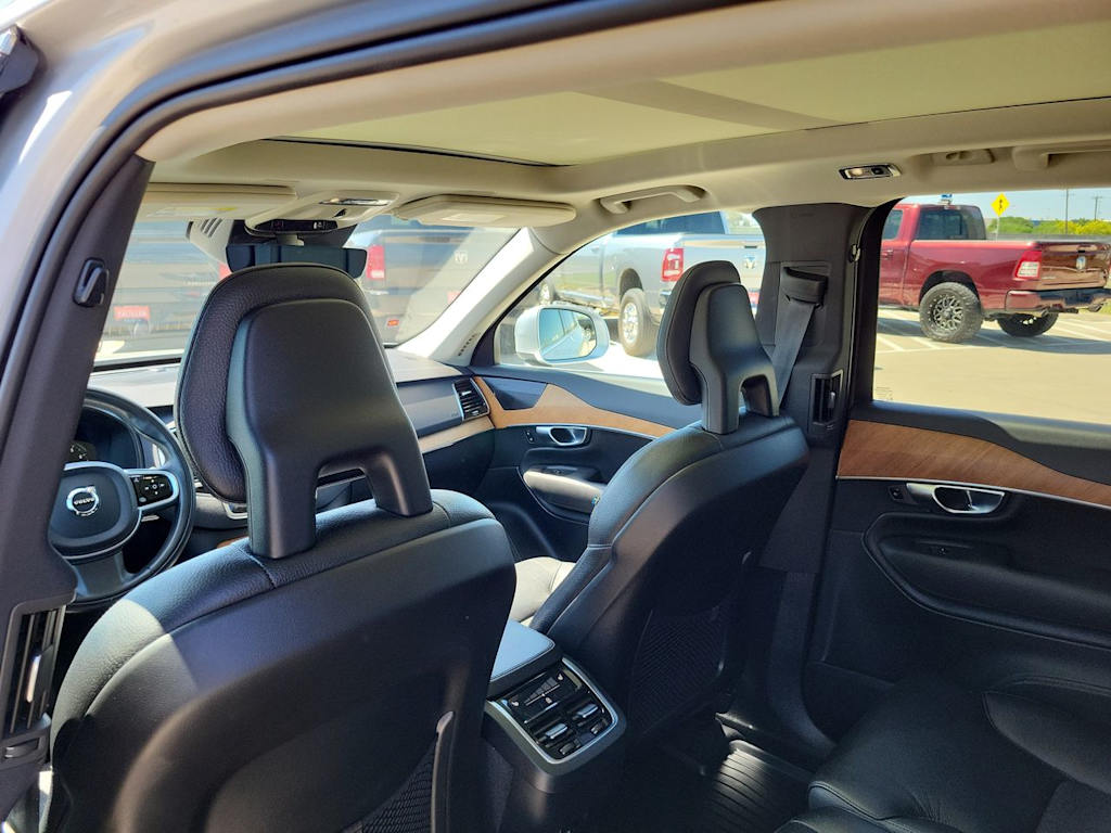 Thumbnail: 2022 Volvo XC90 - 13