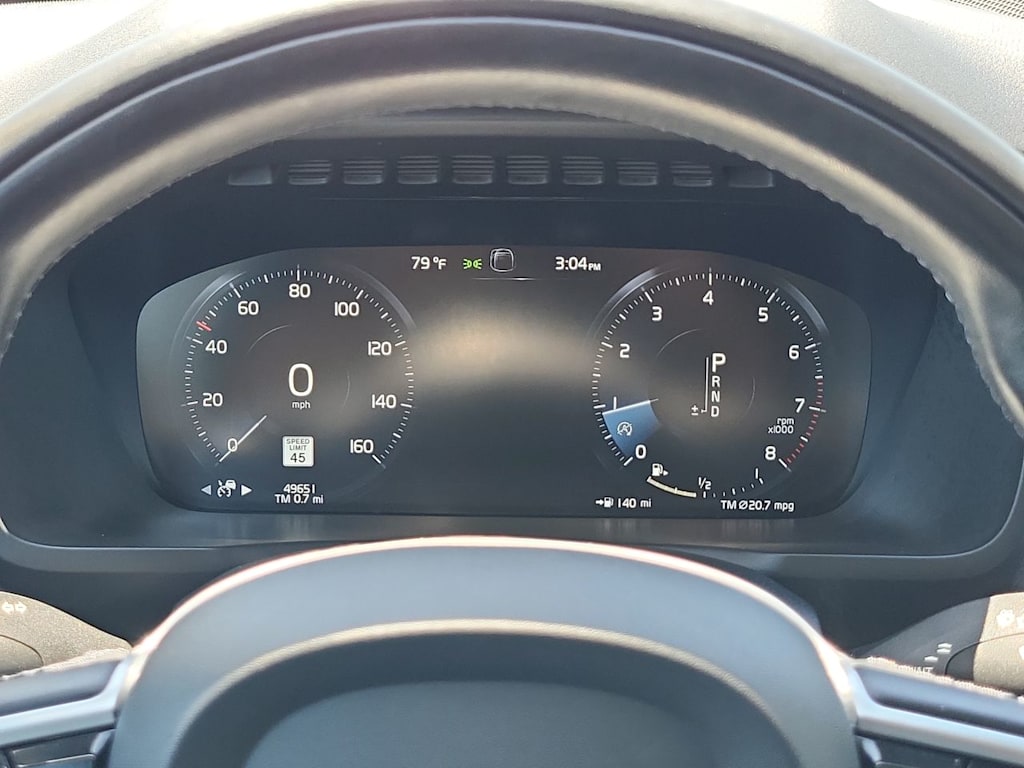 Thumbnail: 2022 Volvo XC90 - 17