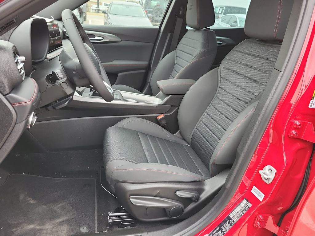 Thumbnail: 2025 Dodge Hornet - 11