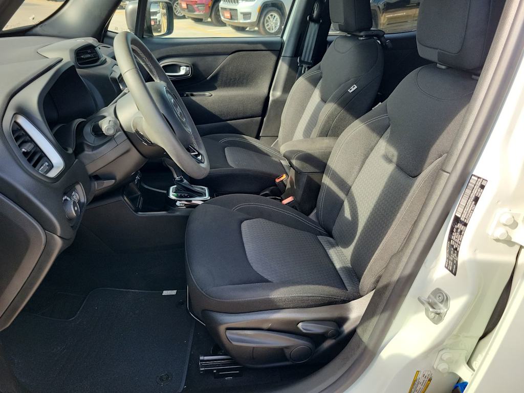 Thumbnail: 2021 Jeep Renegade - 11