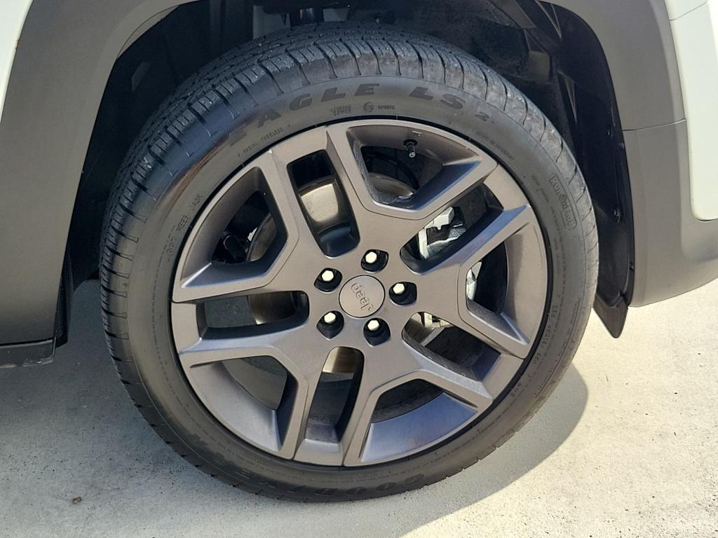 Thumbnail: 2021 Jeep Renegade - 8