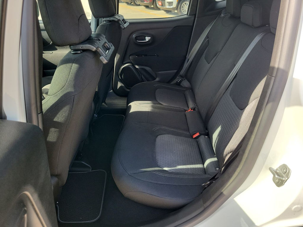 Thumbnail: 2021 Jeep Renegade - 29