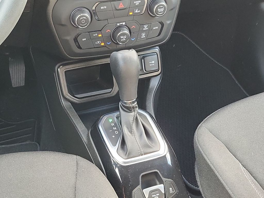 Thumbnail: 2021 Jeep Renegade - 16