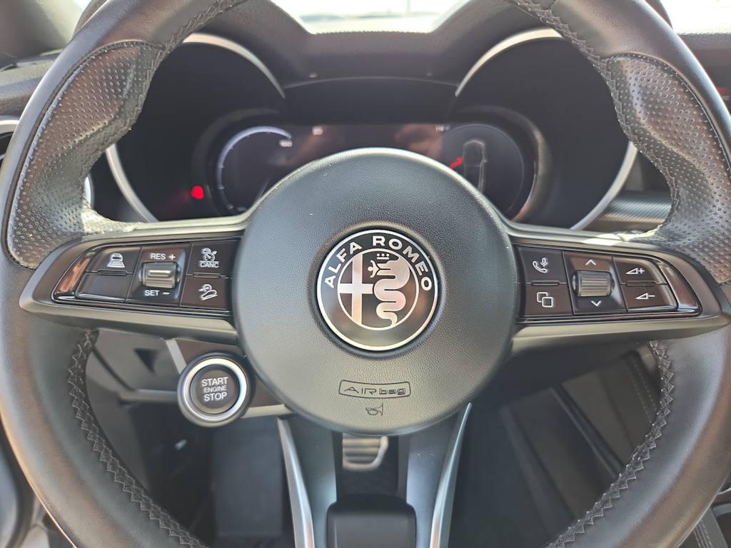 Thumbnail: 2024 Alfa Romeo Stelvio - 29