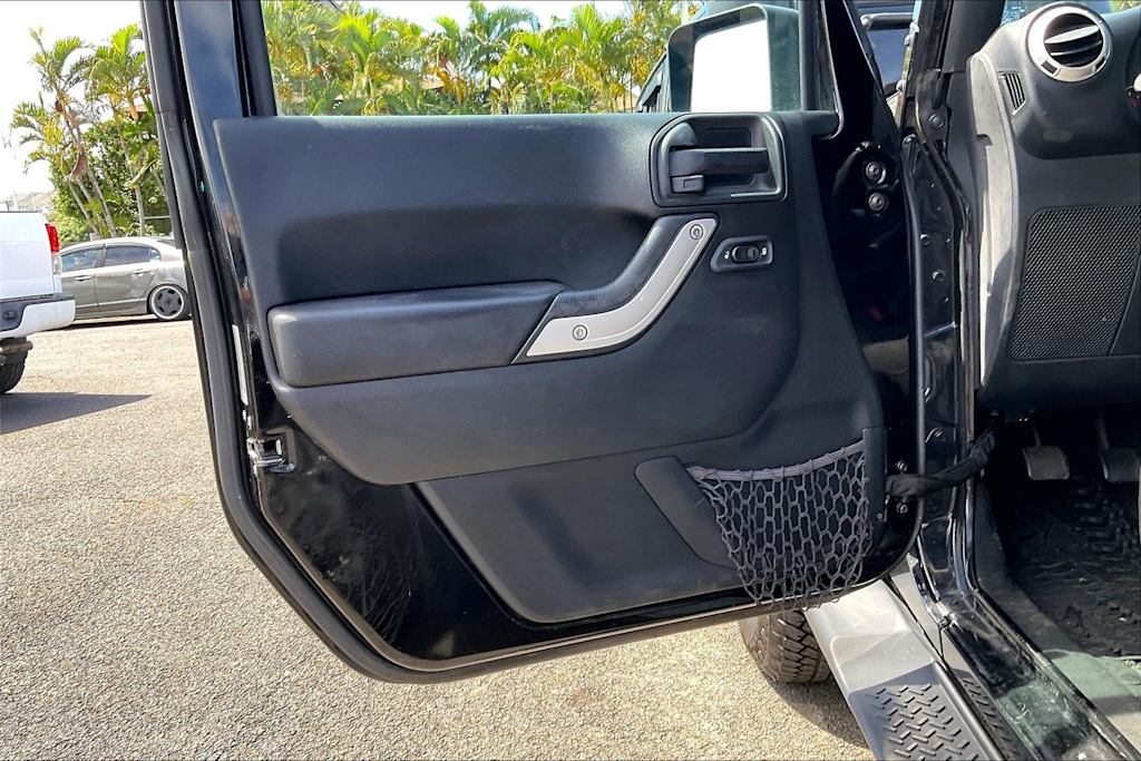 Thumbnail: 2017 Jeep Wrangler - 27