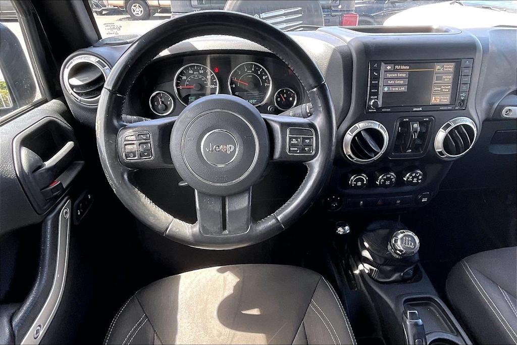 Thumbnail: 2017 Jeep Wrangler - 12