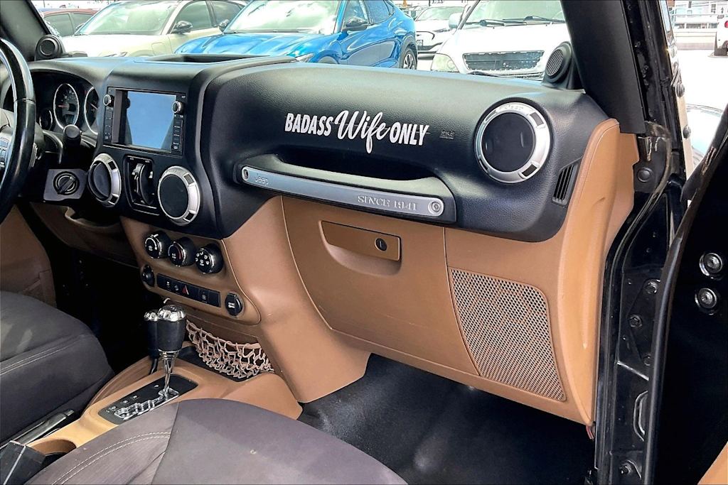 Thumbnail: 2013 Jeep Wrangler - 23