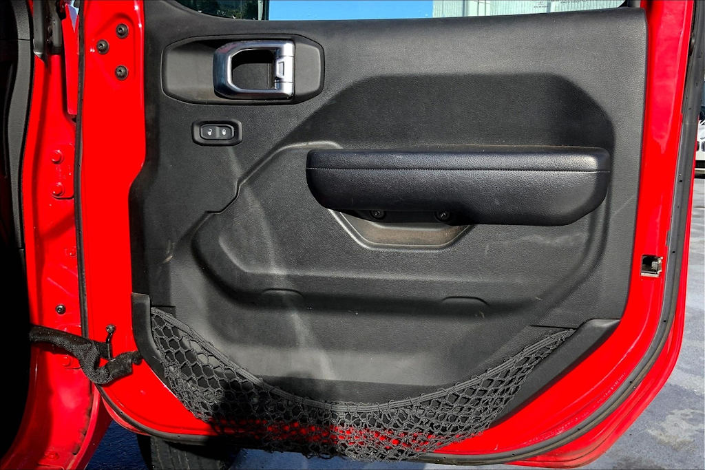 2018 Jeep Wrangler Sport 28