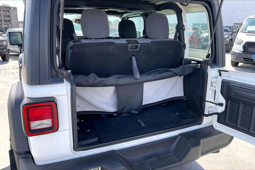 Thumbnail: 2019 Jeep Wrangler - 20