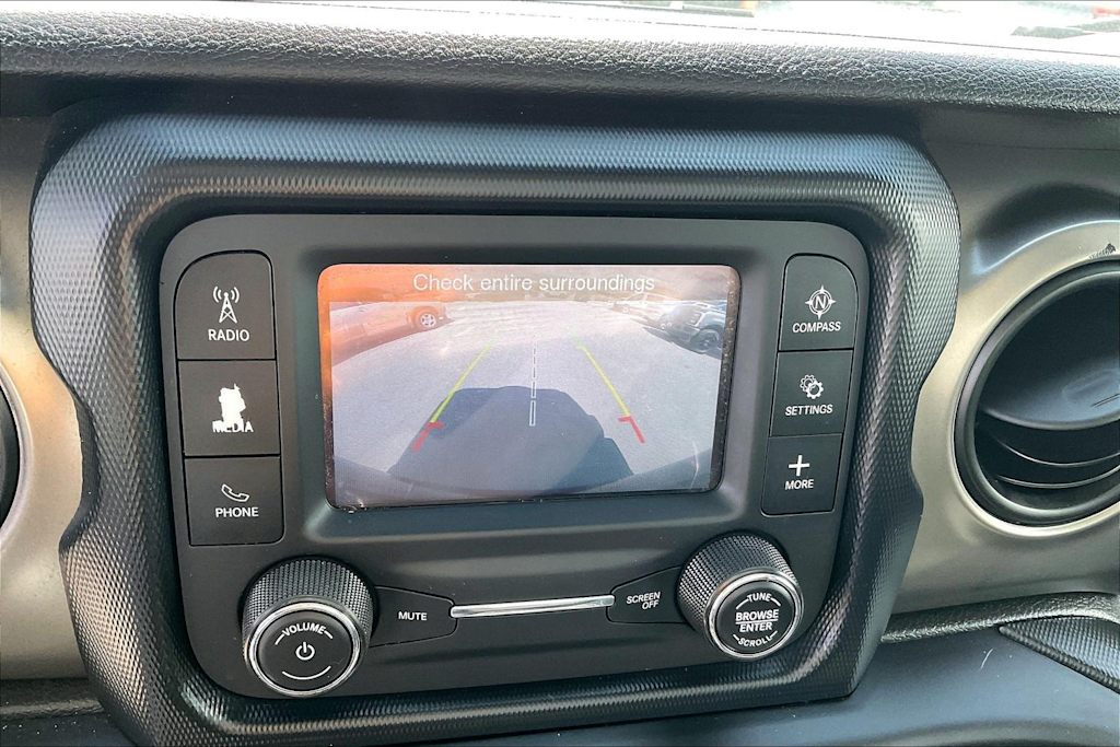 Thumbnail: 2019 Jeep Wrangler - 26