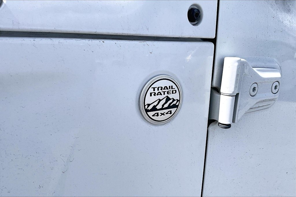 Thumbnail: 2019 Jeep Wrangler - 7