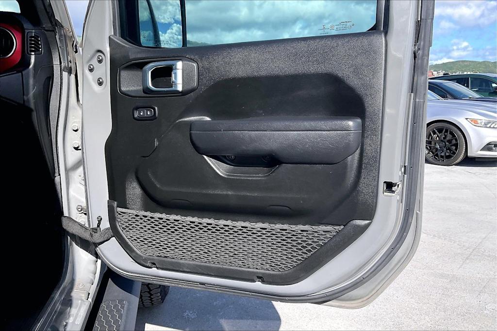 Thumbnail: 2022 Jeep Wrangler - 28