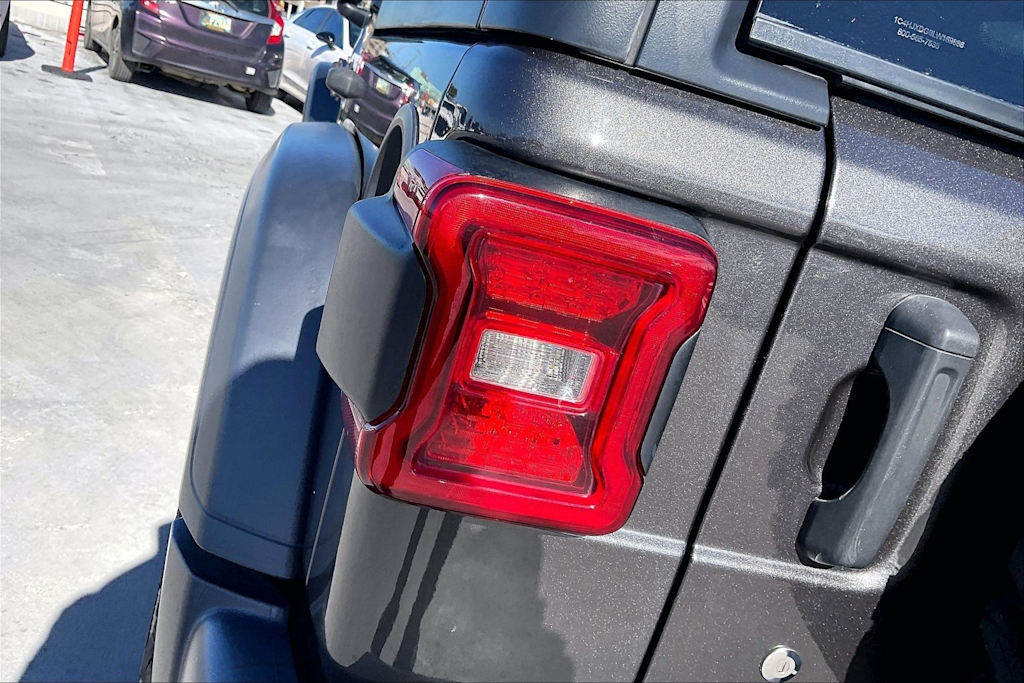 Thumbnail: 2020 Jeep Wrangler - 32