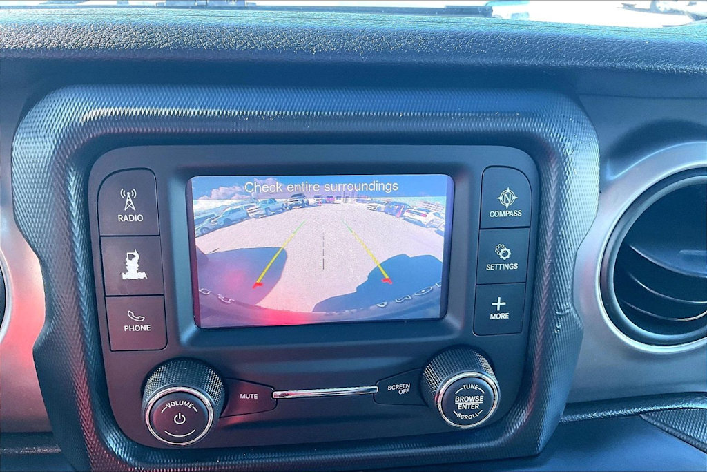 Thumbnail: 2020 Jeep Wrangler - 26