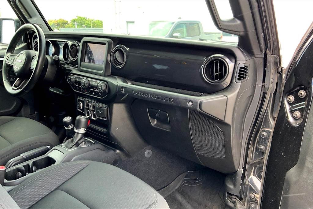 Thumbnail: 2021 Jeep Wrangler - 13