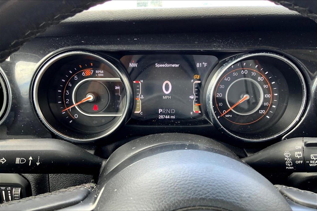 Thumbnail: 2021 Jeep Wrangler - 16
