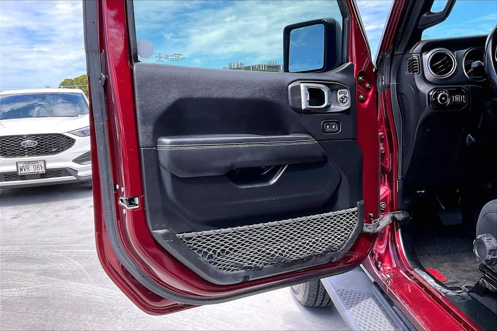 Thumbnail: 2021 Jeep Wrangler - 28