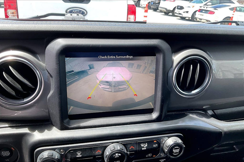 Thumbnail: 2021 Jeep Wrangler - 27