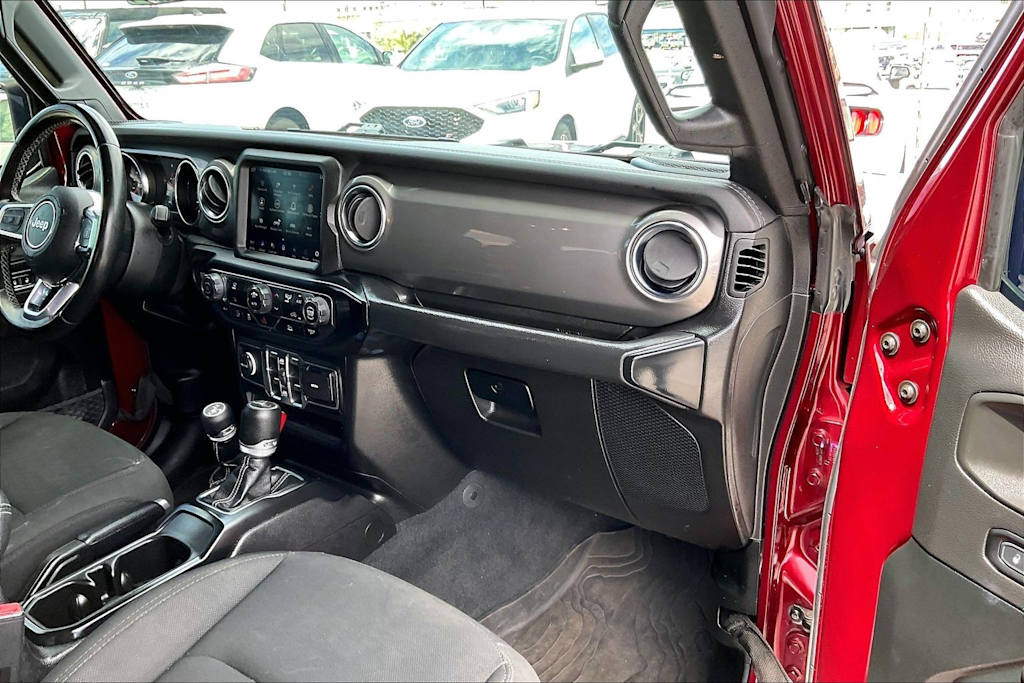 Thumbnail: 2021 Jeep Wrangler - 15