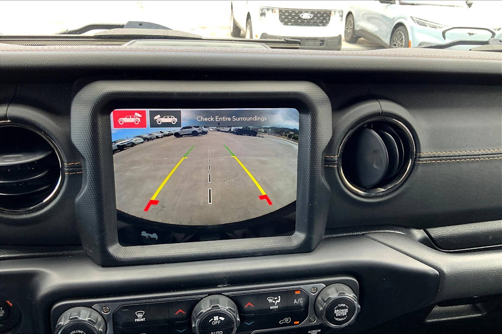 Thumbnail: 2021 Jeep Wrangler - 27