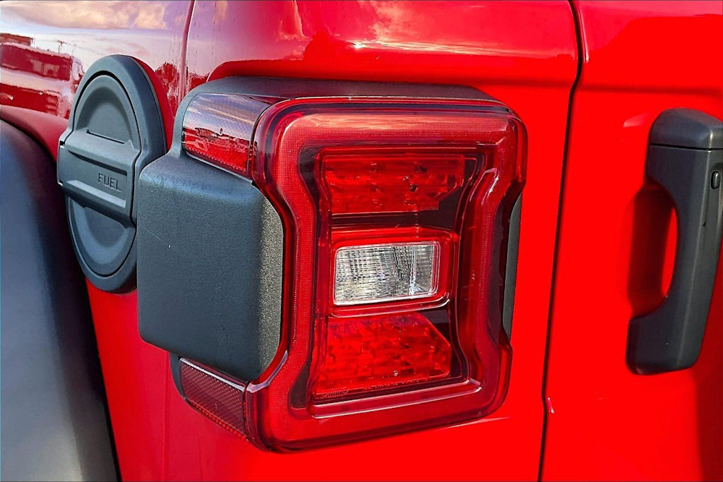 Thumbnail: 2023 Jeep Wrangler - 32