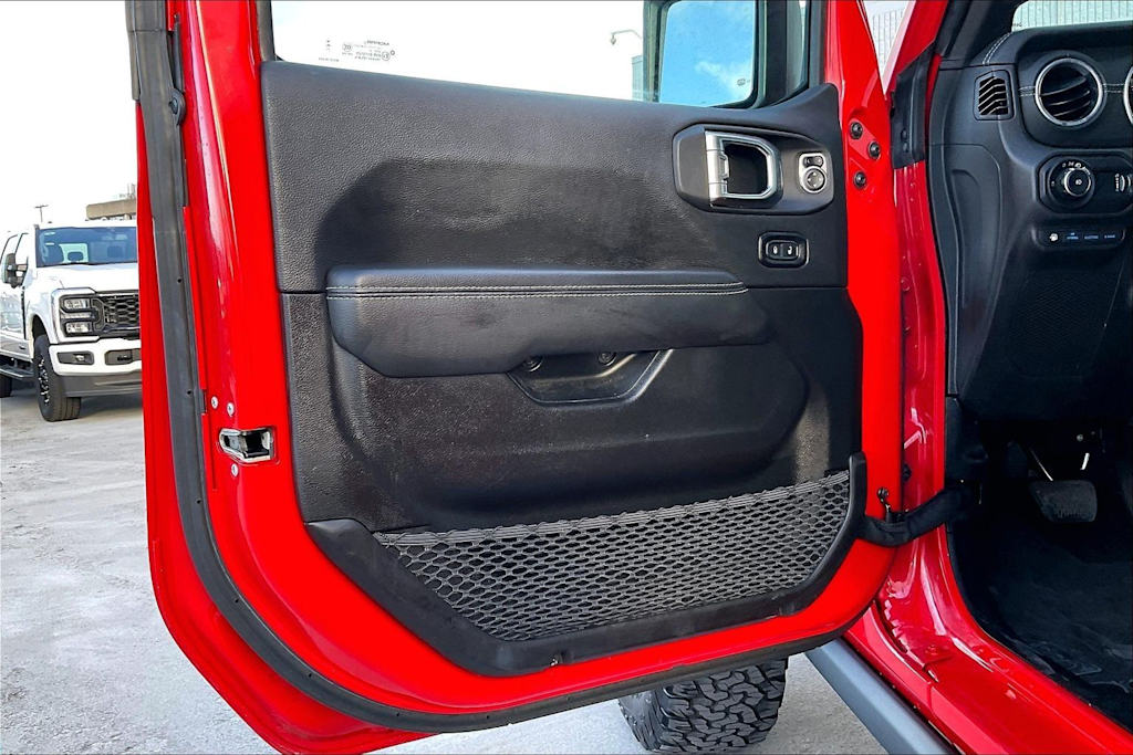 Thumbnail: 2023 Jeep Wrangler - 27