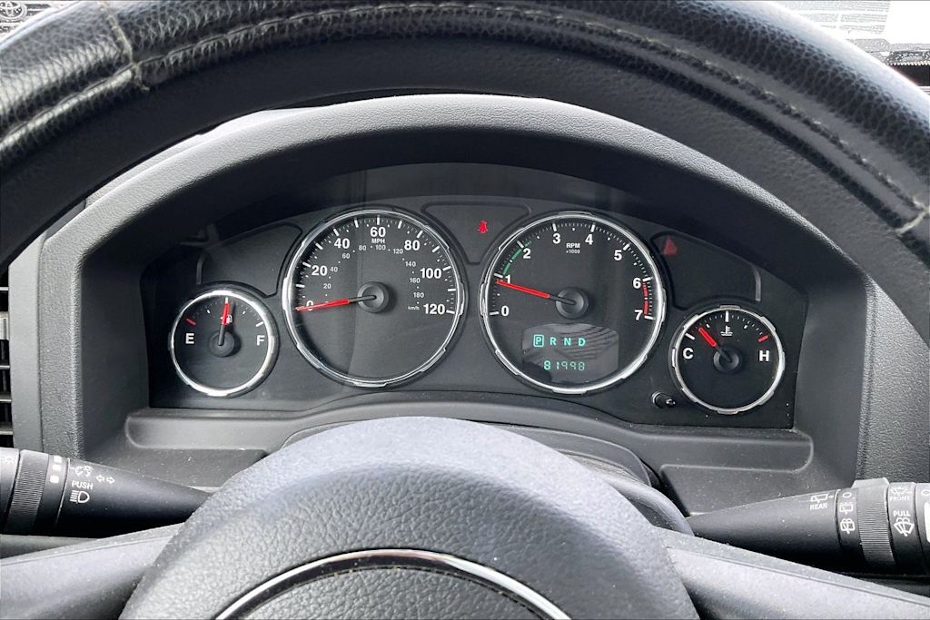 Thumbnail: 2012 Jeep Liberty - 18