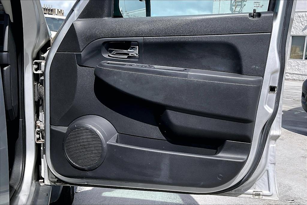 Thumbnail: 2012 Jeep Liberty - 28