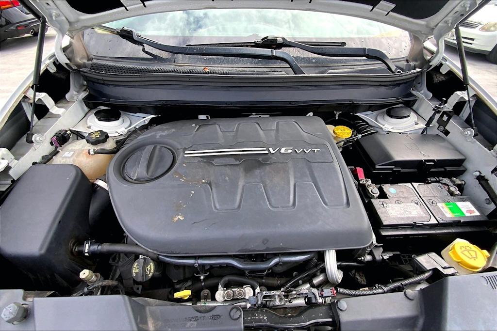 Thumbnail: 2015 Jeep Cherokee - 8