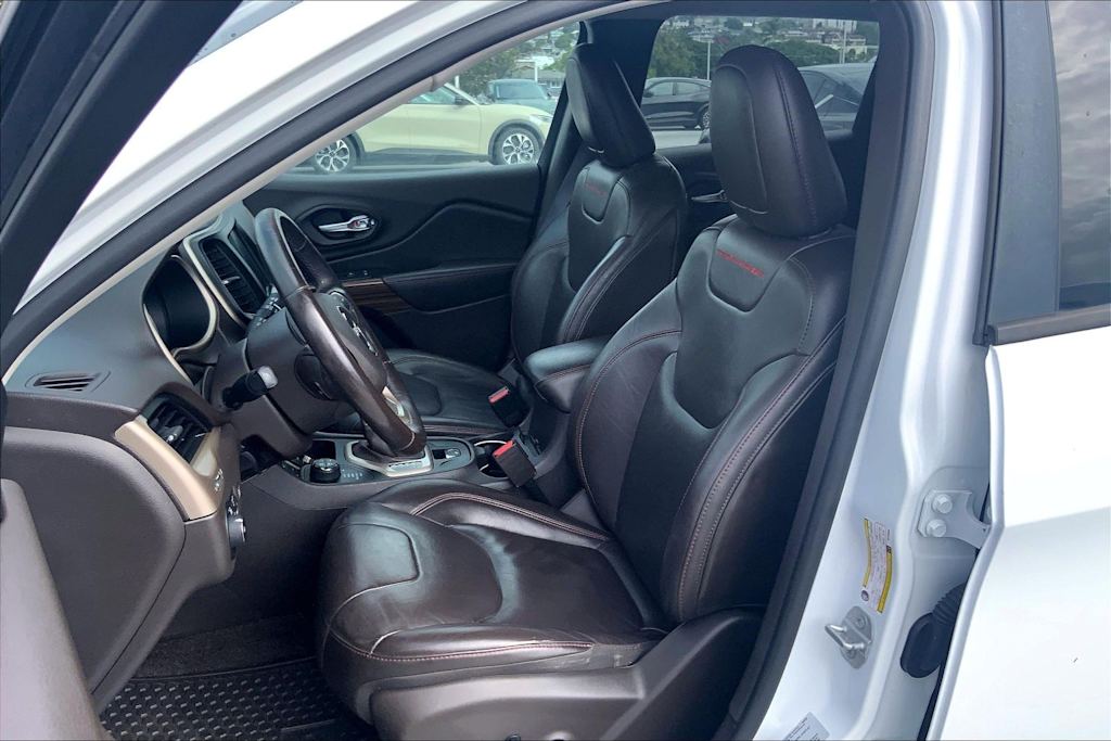 Thumbnail: 2015 Jeep Cherokee - 10