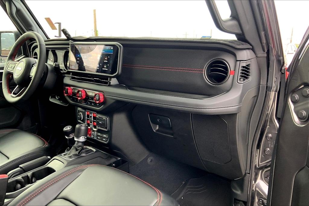 Thumbnail: 2024 Jeep Wrangler - 14