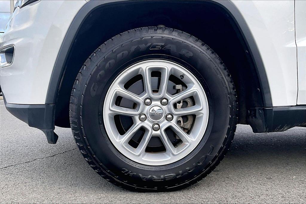 Thumbnail: 2019 Jeep Grand Cherokee - 8