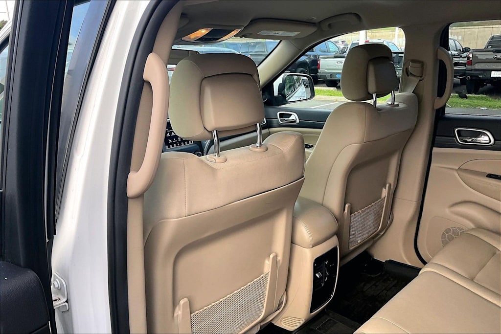 Thumbnail: 2019 Jeep Grand Cherokee - 13