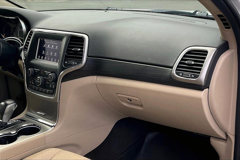 Thumbnail: 2019 Jeep Grand Cherokee - 15