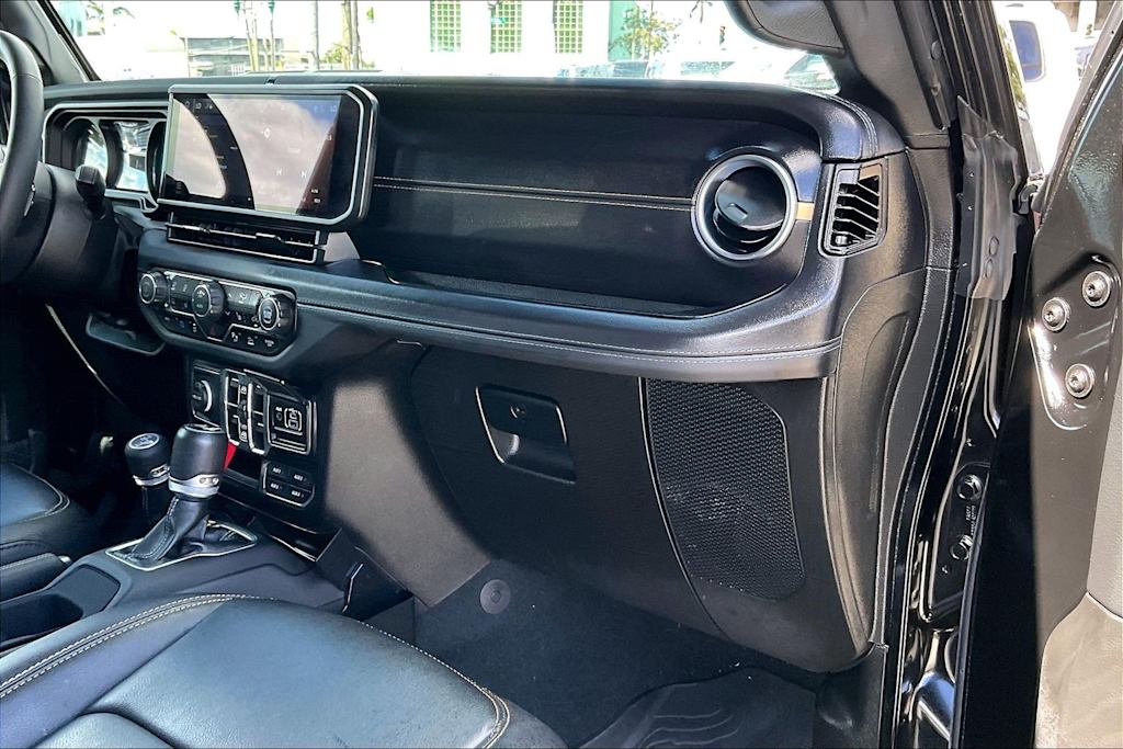 Thumbnail: 2024 Jeep Wrangler - 24