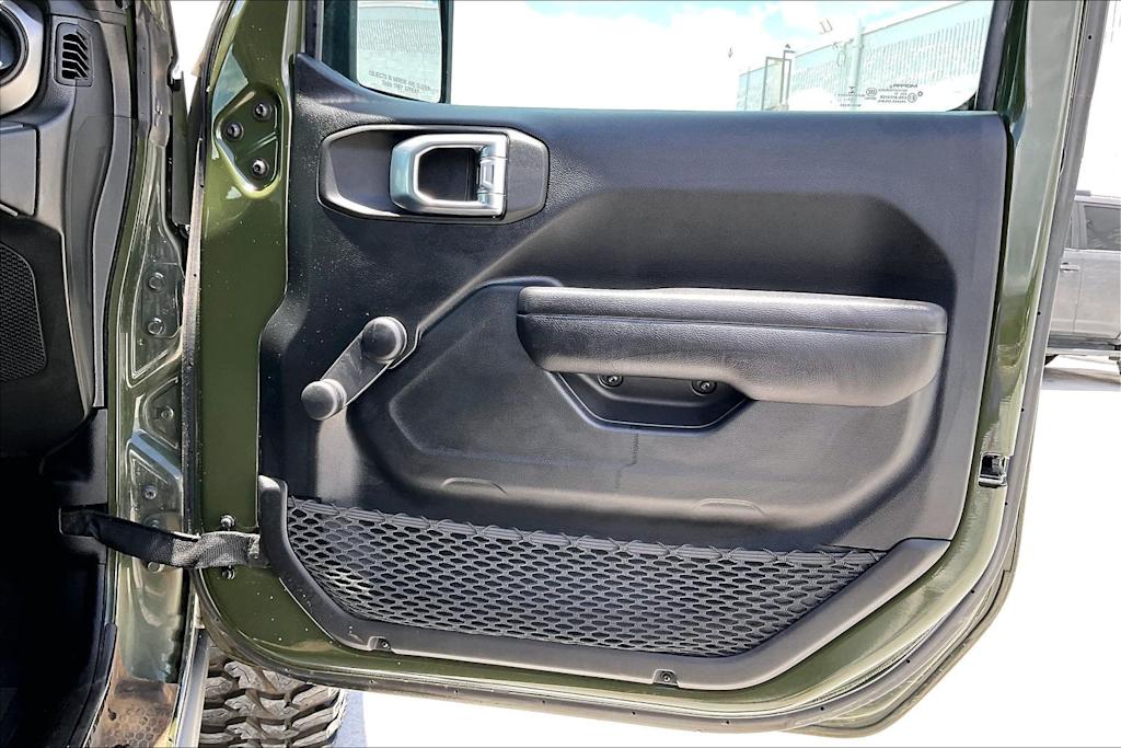 Thumbnail: 2021 Jeep Gladiator - 28