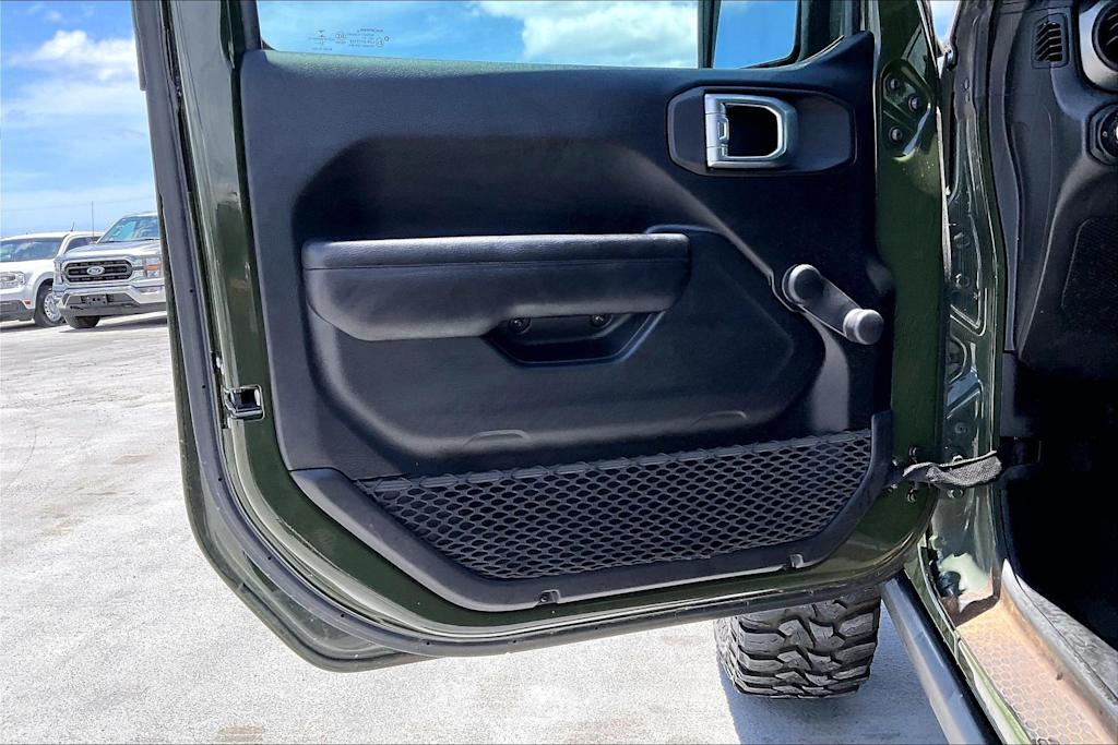 Thumbnail: 2021 Jeep Gladiator - 27