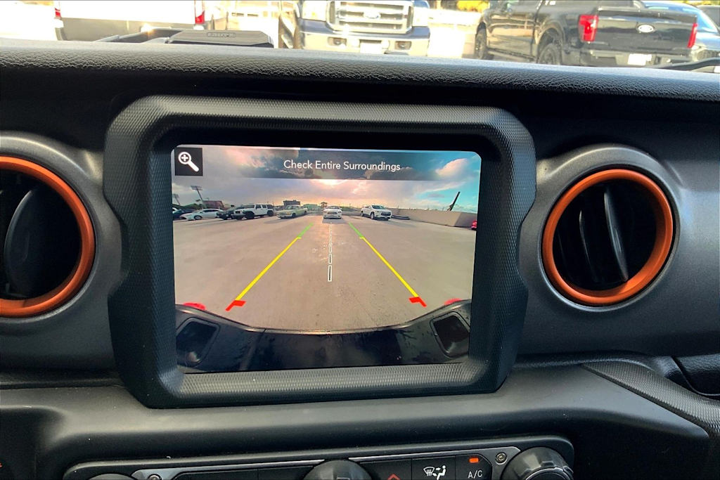 Thumbnail: 2021 Jeep Gladiator - 27